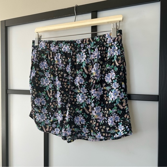 [XS] Anthropologie Relaxed Fit Black Purple & Blue Floral Pattern Short - Picture 6 of 11